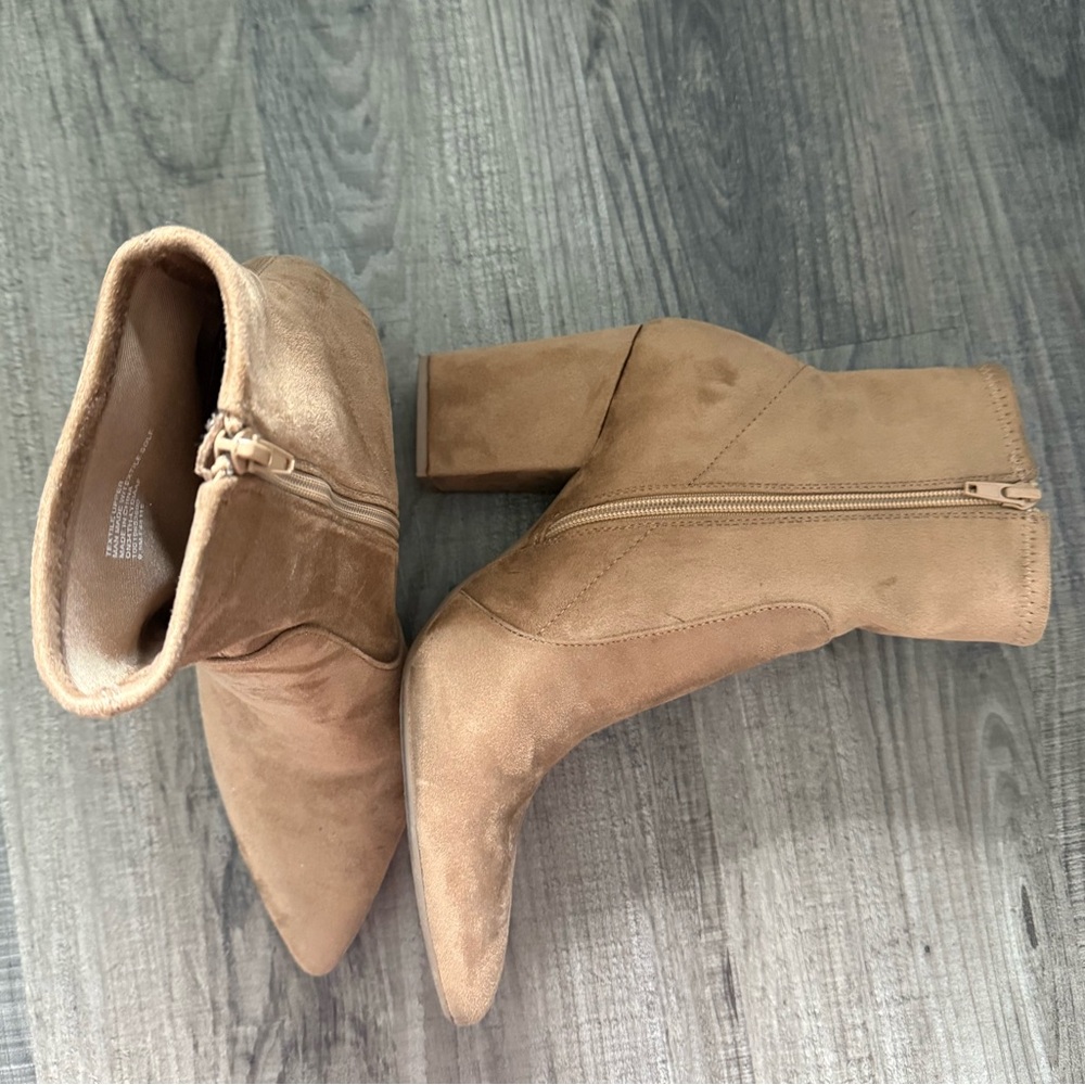 Suede brown booties